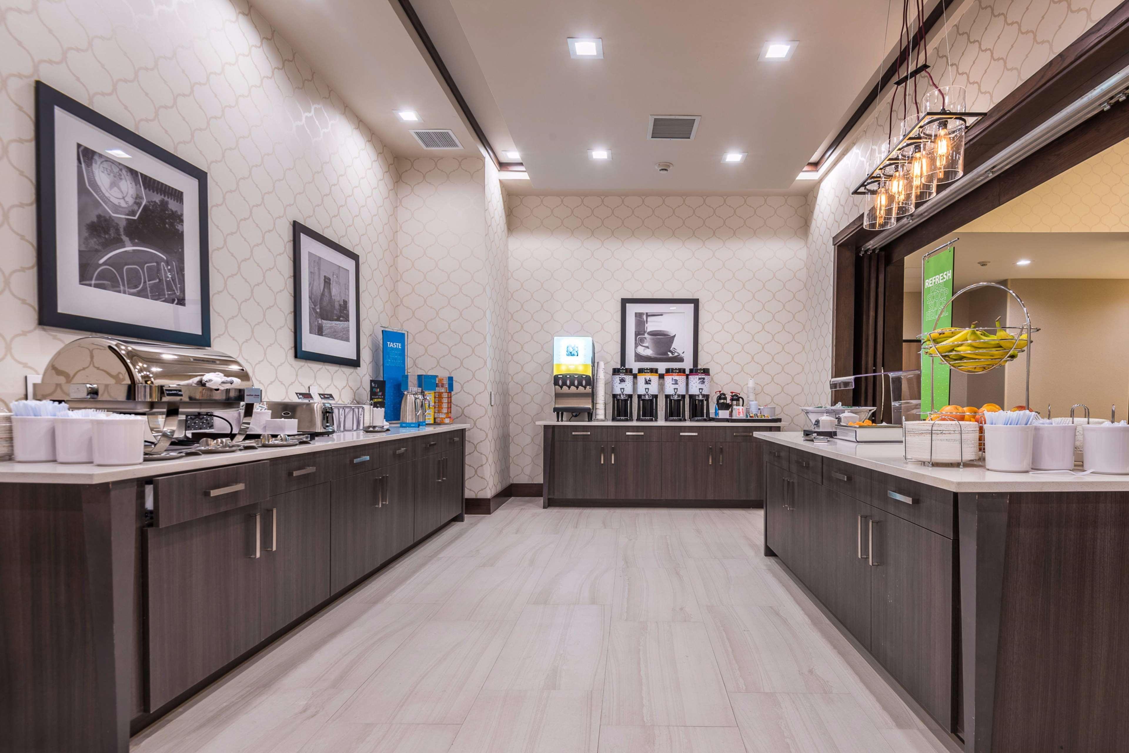 Hampton Inn & Suites Dallas-The Colony Ngoại thất bức ảnh