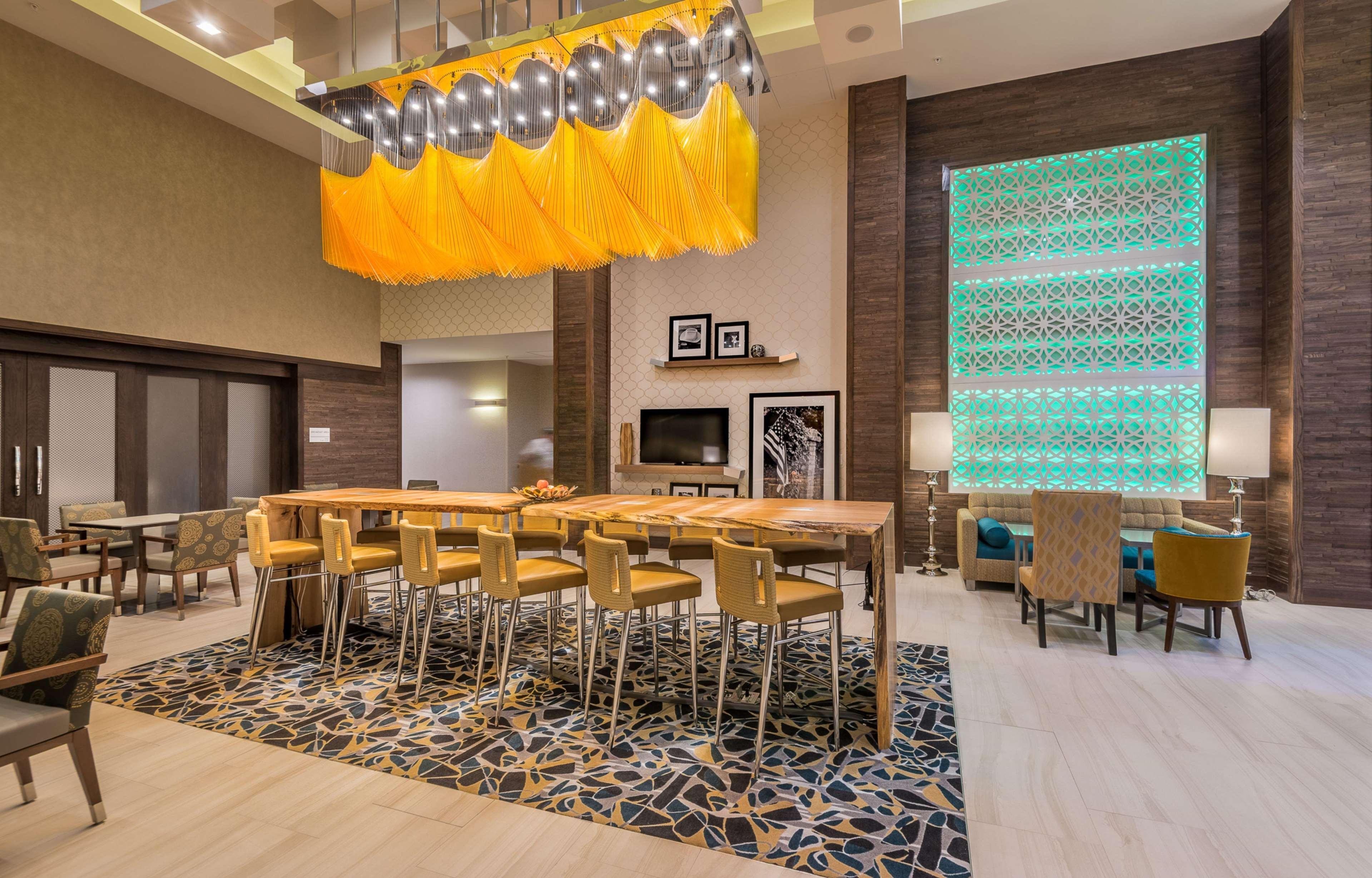 Hampton Inn & Suites Dallas-The Colony Ngoại thất bức ảnh