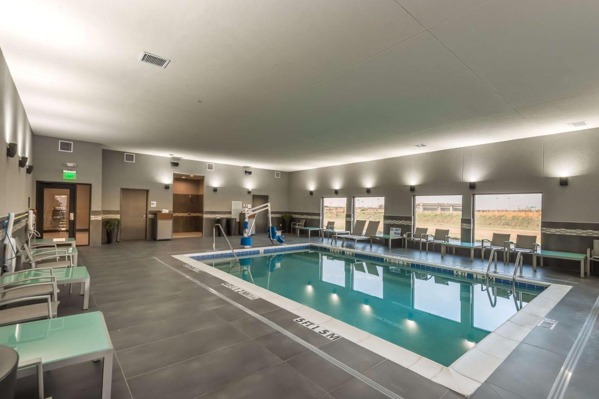 Hampton Inn & Suites Dallas-The Colony Ngoại thất bức ảnh